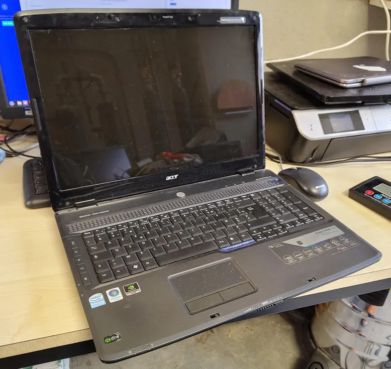 Acer Aspire 7730ZG, PC portable 17" Pentium, 4 Go
