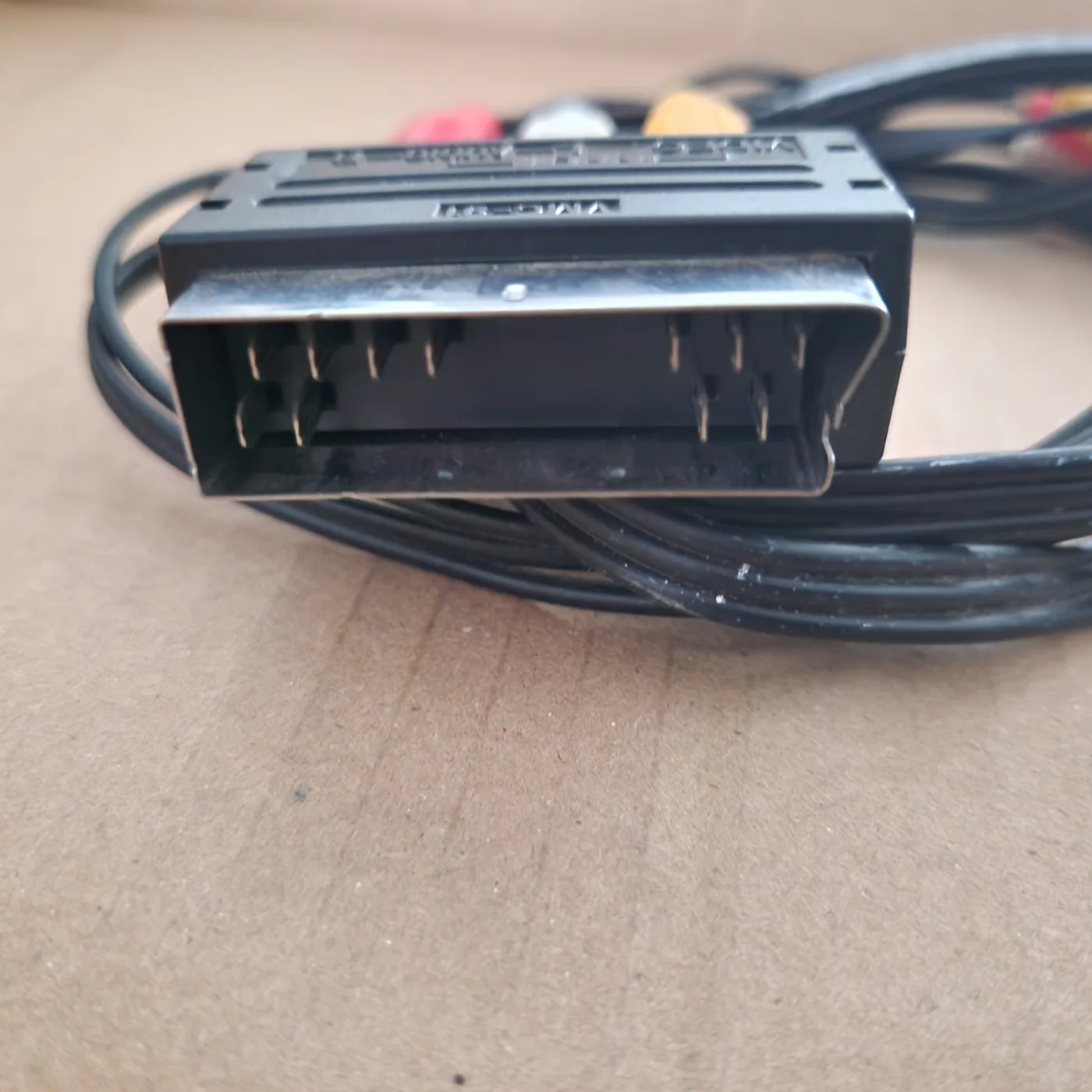 Adaptateur péritel mâle vers 3 RCA femelles, avec cordon 3 RCA mâle / mâle, photo 2