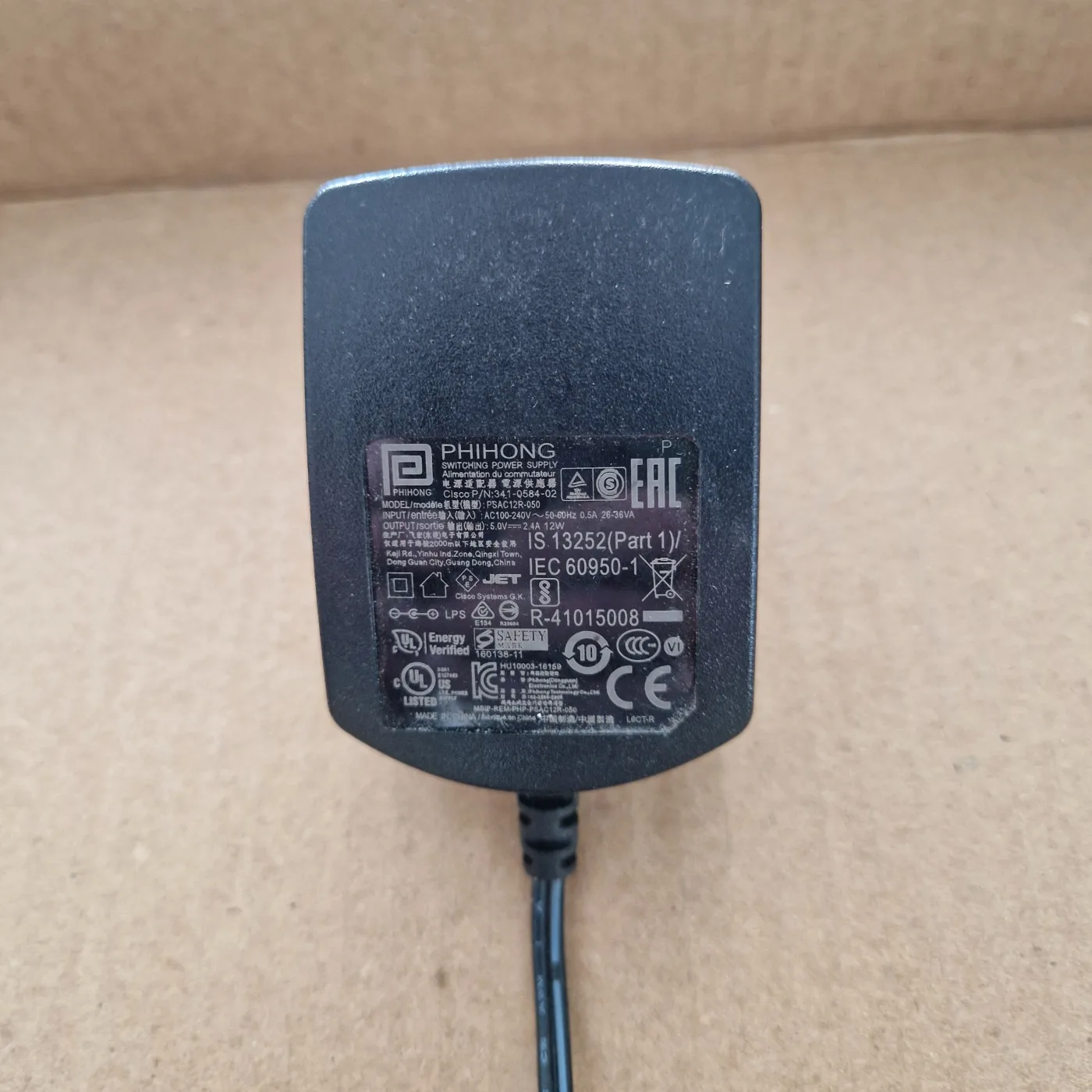 Alimentation Phihong PSAC12R-050 pour Cisco (341-0584-02), 5 V continu 2,4 A, jack coaxial, photo 1