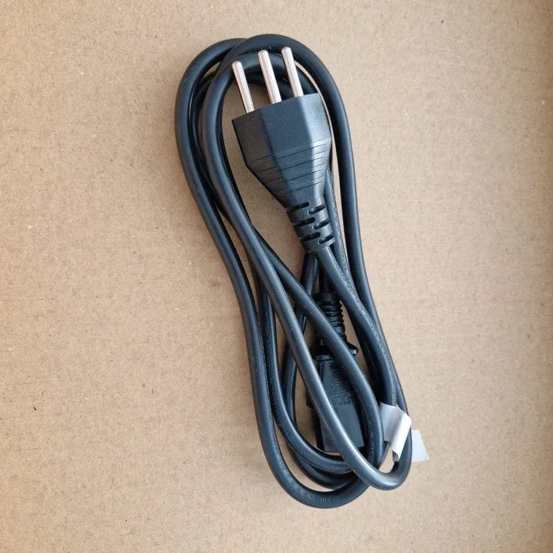 Câble d'alimentation secteur C13, fiche suisse (type J), 1,80 m, photo 1