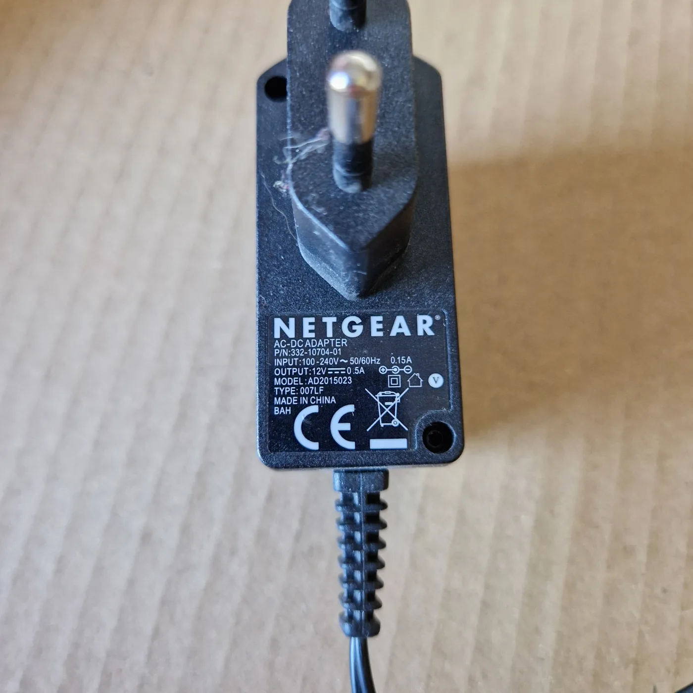 Bloc d'alimentation NETGEAR 12V 0,5A — photo 2