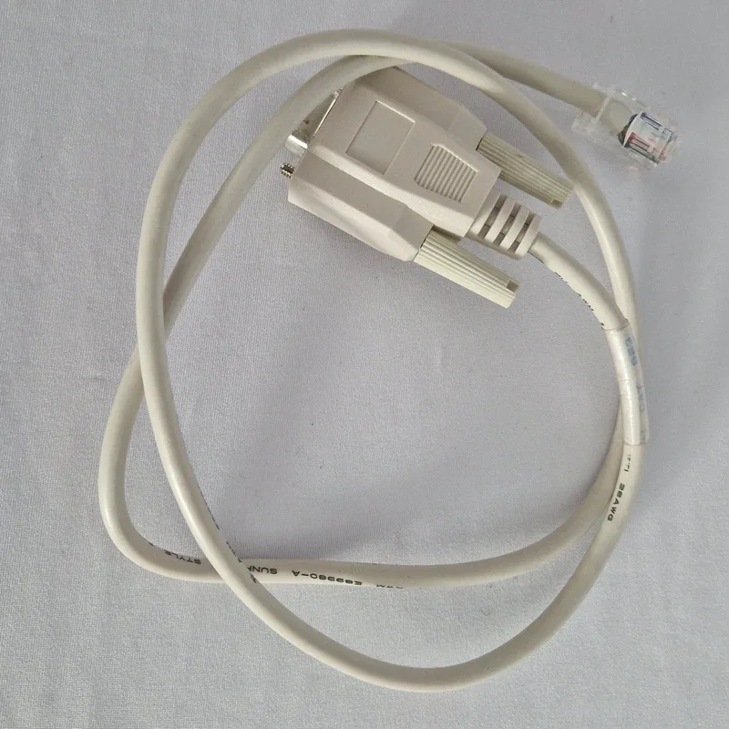 Câble console série RJ45 vers DB9 femelle (RS-232), beige, pour switch et routeur, photo 1
