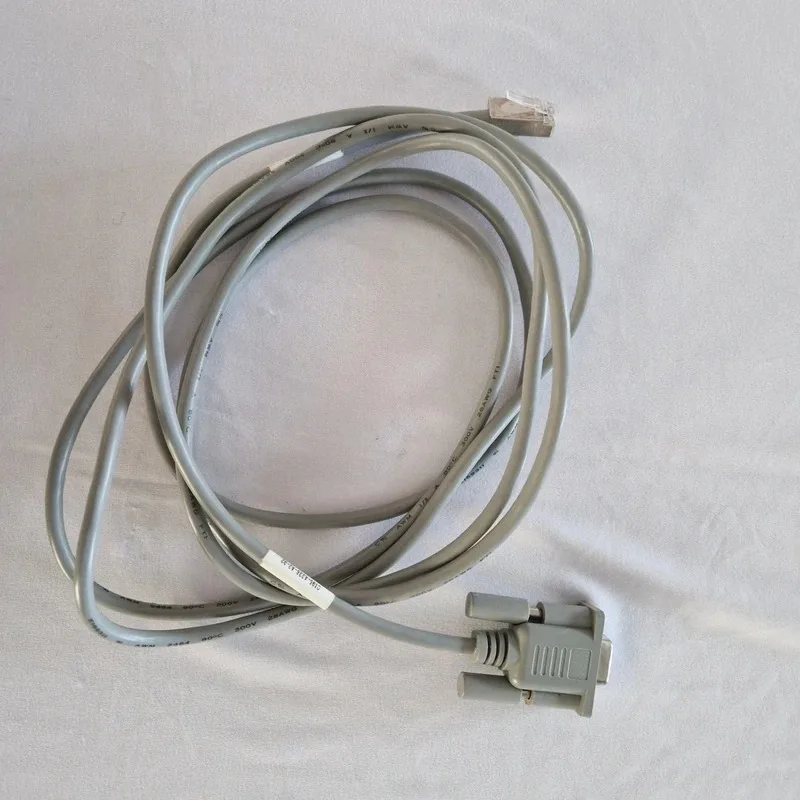 Câble console série Brocade 50-0000083-01, RJ45 vers DB9 femelle (RS-232), gris, photo 1