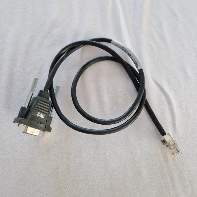 Câble console Amphenol 118-28717, RJ45 vers DB9 femelle (RS-232), noir, environ 1 m, photo 1