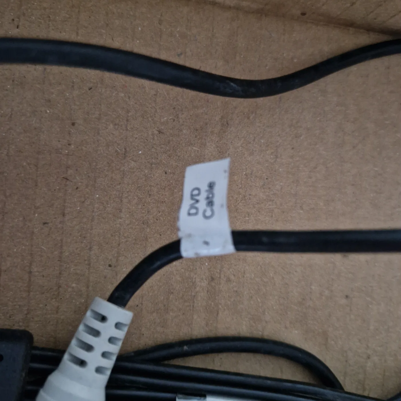 Cordon multivoies DIN mâle vers 6 fiches RCA mâles, repères Front et Rear, photo 5