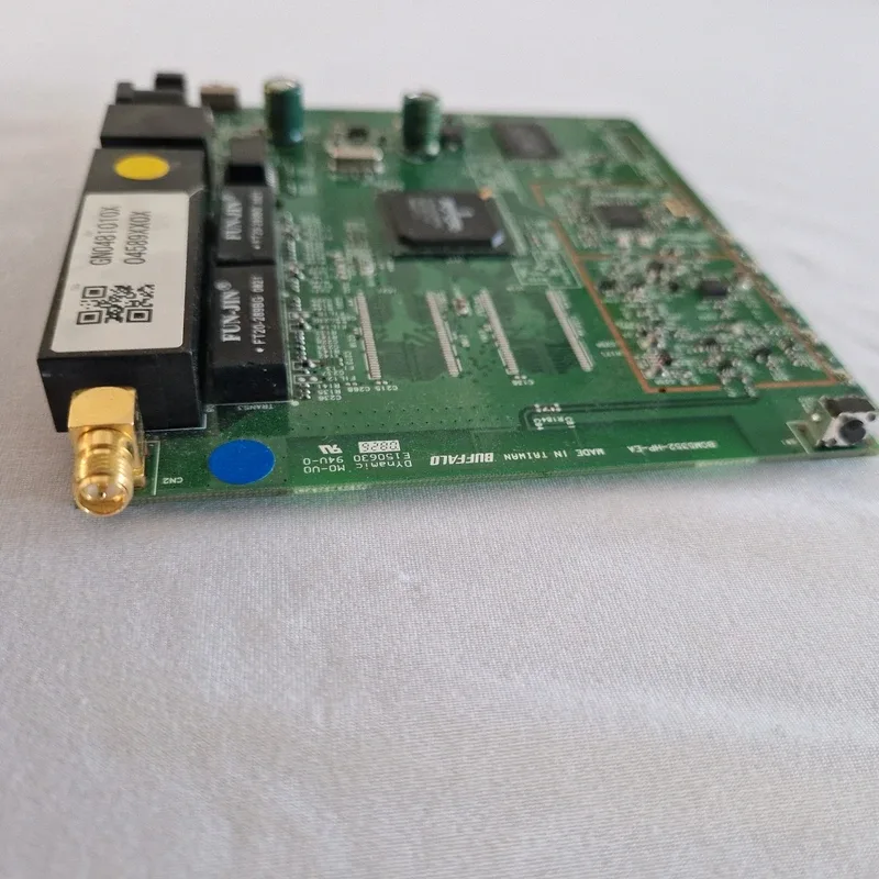 Carte mère de routeur Wi-Fi Buffalo, Broadcom BCM5352, 5 ports RJ45, antenne RP-SMA (non testée), photo 3