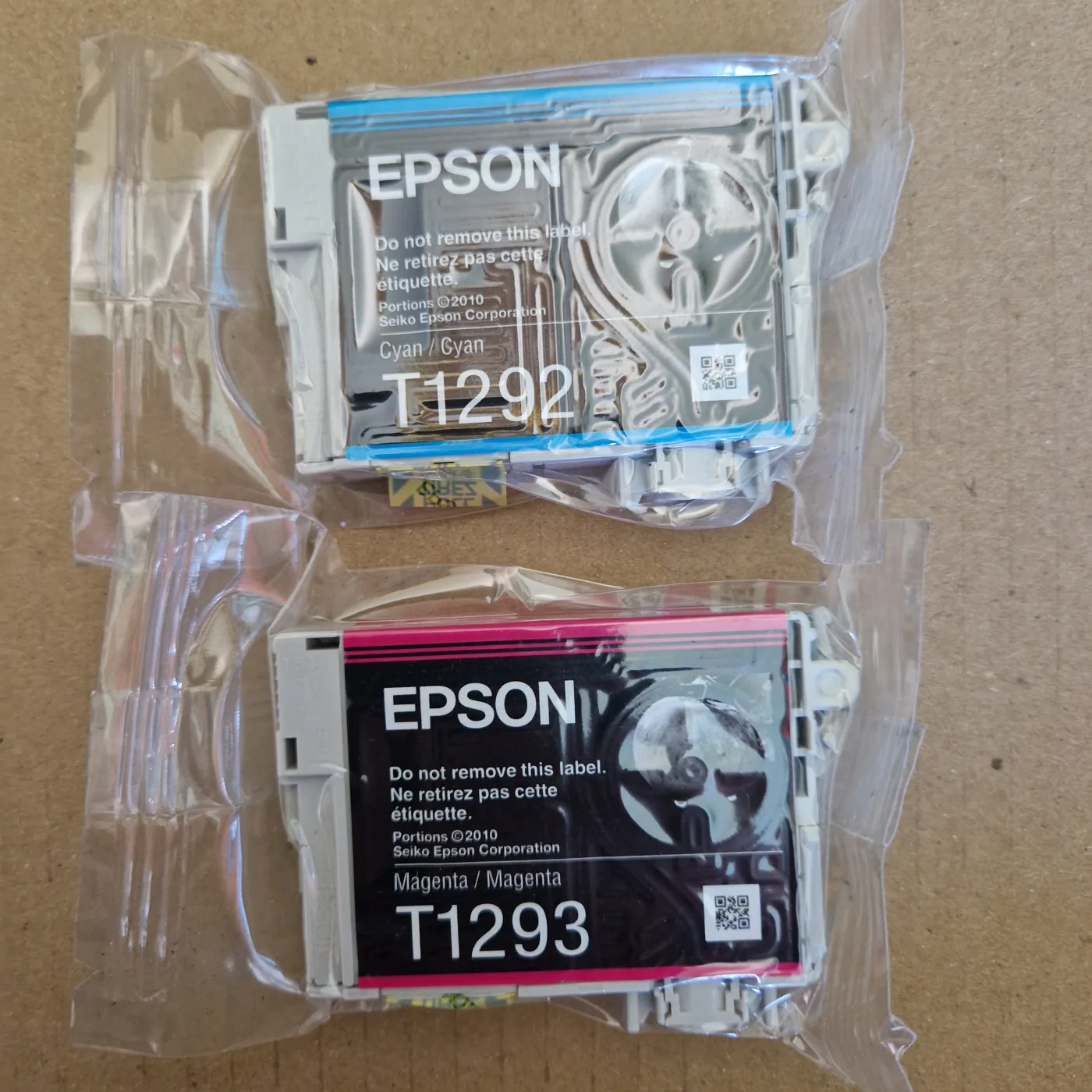 Lot de 2 cartouches d'encre Epson d'origine T1292 cyan et T1293 magenta