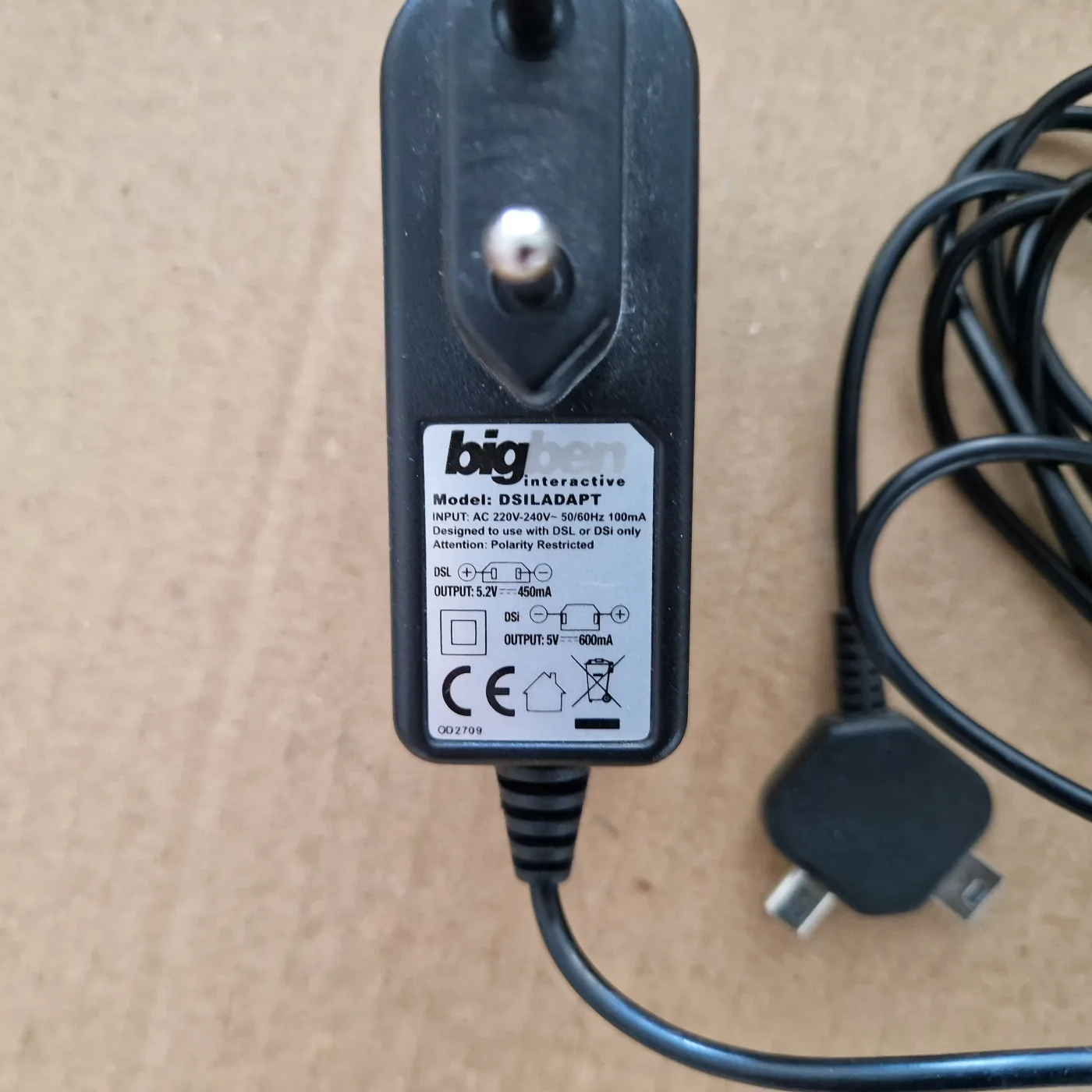Chargeur secteur Bigben DSILADAPT pour Nintendo DS Lite et DSi, deux embouts, photo 2