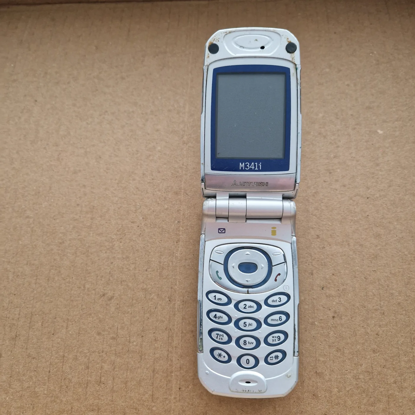 Mitsubishi M341i — clapet i-mode Bouygues Telecom (2004)