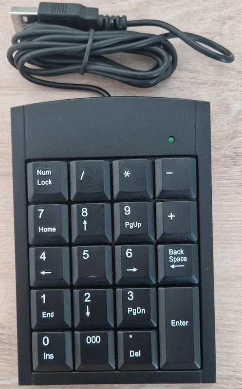 Pavé numérique USB filaire 19 touches, noir, neuf (réf. UG-NK1)