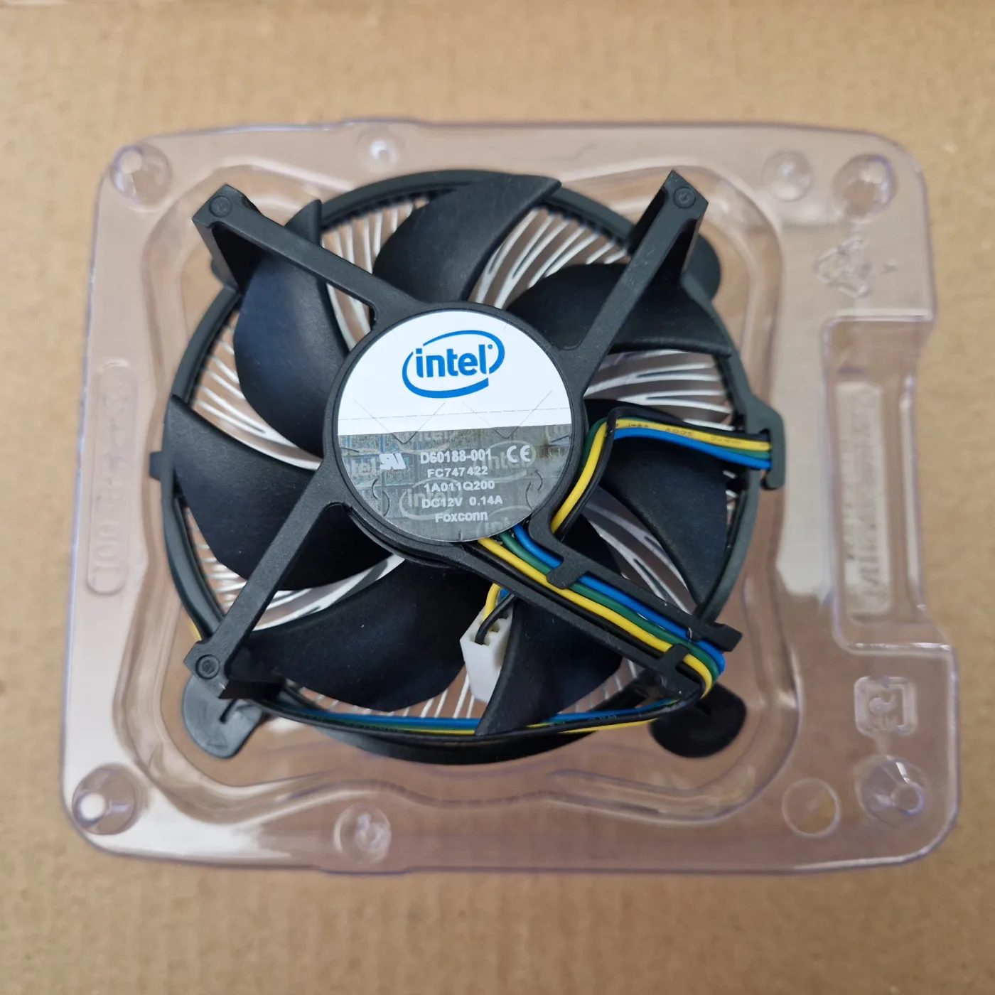 Ventirad Intel D60188-001 à noyau cuivre (Foxconn 0,14 A), socket LGA 1150 / 1151 / 1155 / 1156, photo 1