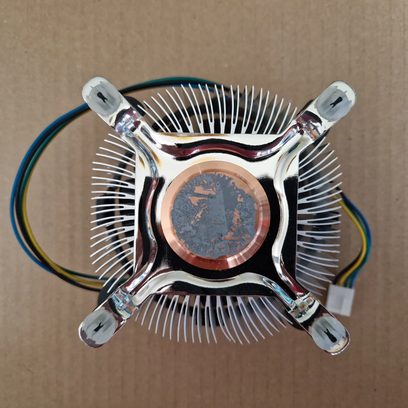 Ventirad Intel D60188-001 à noyau cuivre (Nidec 0,20 A), socket LGA 775, photo 2